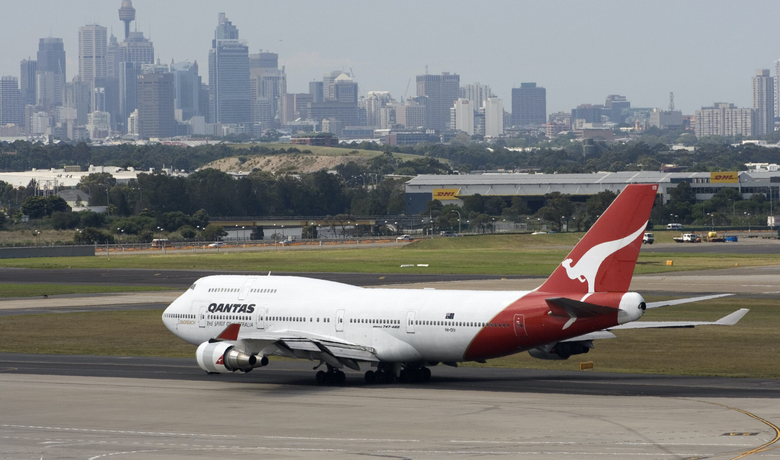 Major runway works in Sydney