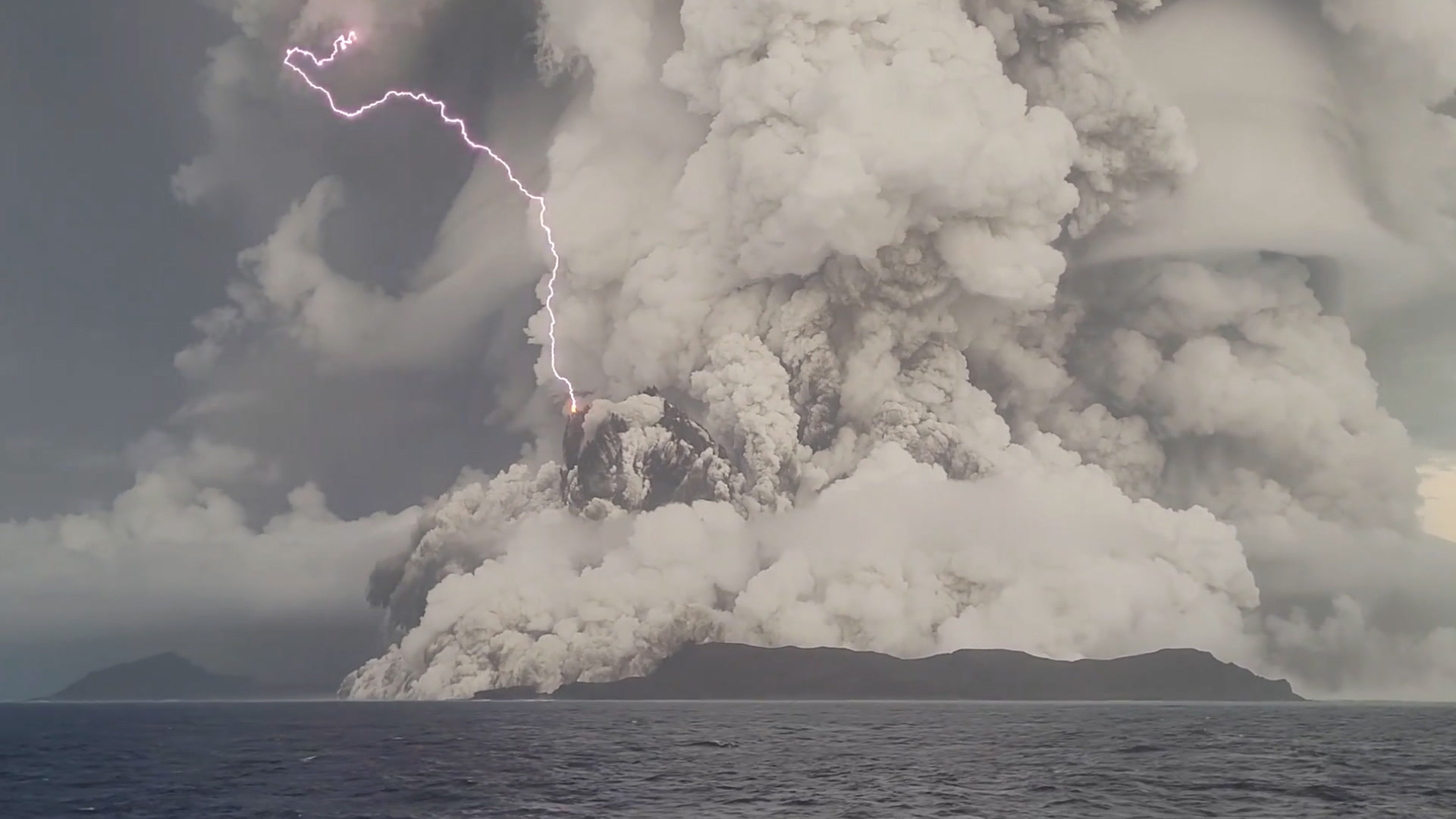 Tonga: Major Eruption in the South Pacific